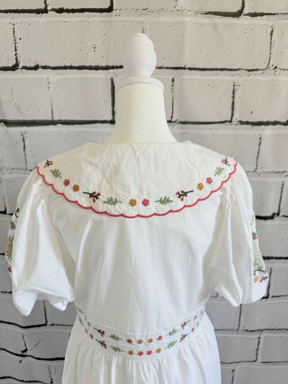 NWT Caroline Constas White Floral Embroidered Puff Sleeve Mini Dress Size 6 - Picture 11 of 16